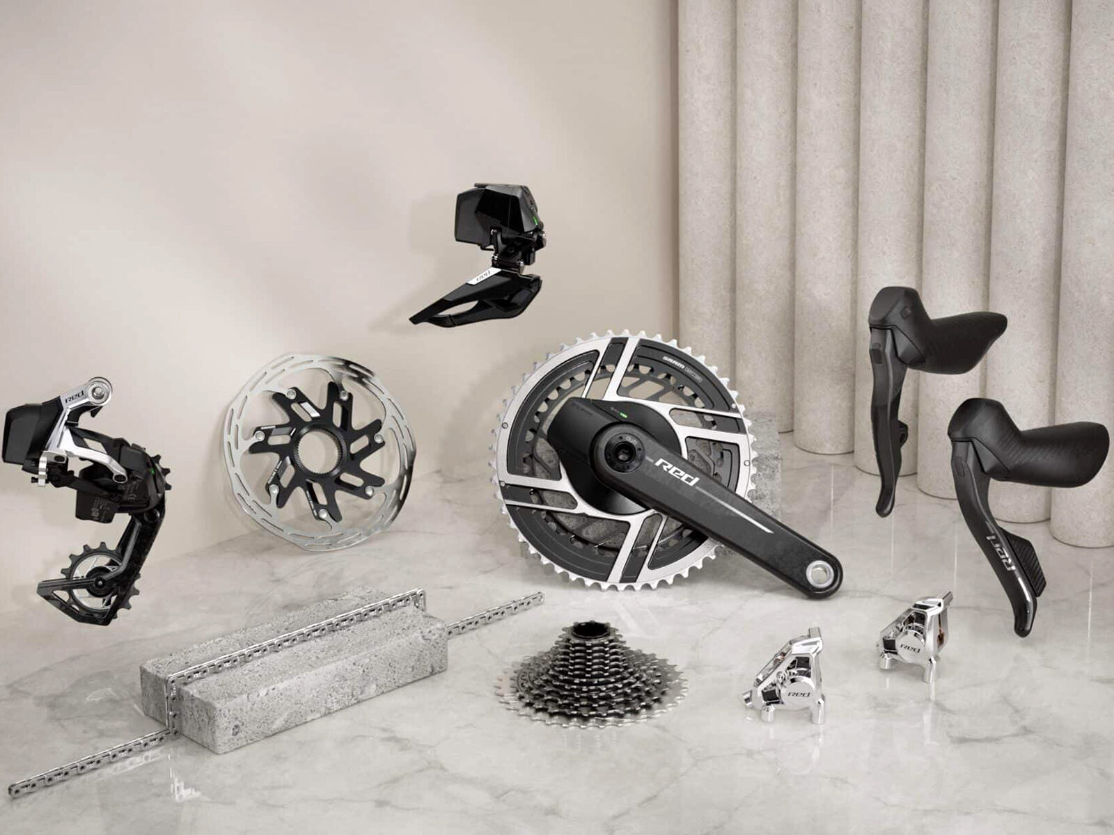 SRAM Red AXS E1 2024 : L&rsquo;art de la performance sans effort